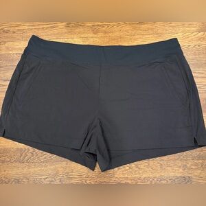 NEW Athleta Trekkie North Short Black Sz 26 Elastic Waist with Pockets